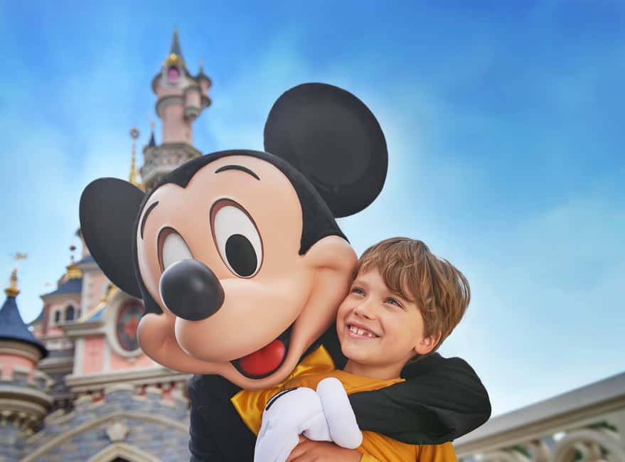 Disneyland® Paris 1-Day Ticket - Getting In Fast at the Turnstiles: QR Codes and Day-Start Reality