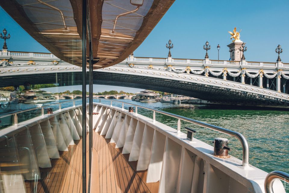 From Disneyland Paris: Paris Day Trip and Sightseeing Cruise - Practical Tips: What to Bring for a Smooth Eiffel Tower and Seine Day