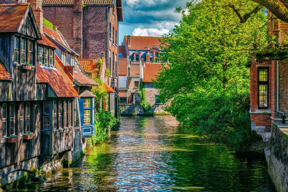 From Paris: Day Trip to Bruges with Optional Seasonal Cruise - Paris to Bruges: what you’re really buying for $153