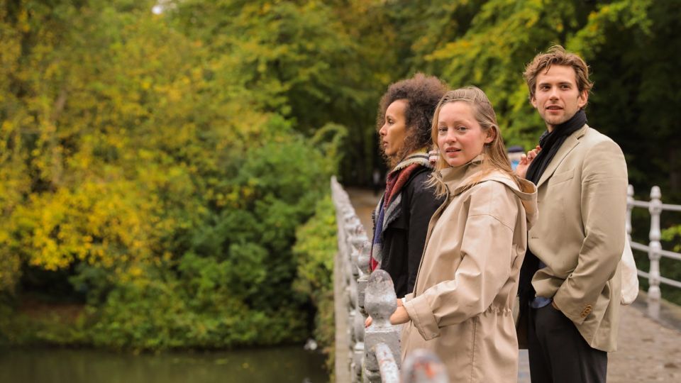 From Paris: Day Trip to Bruges with Optional Seasonal Cruise - Free time strategy: lunch, waffles, beer, and shopping without rushing