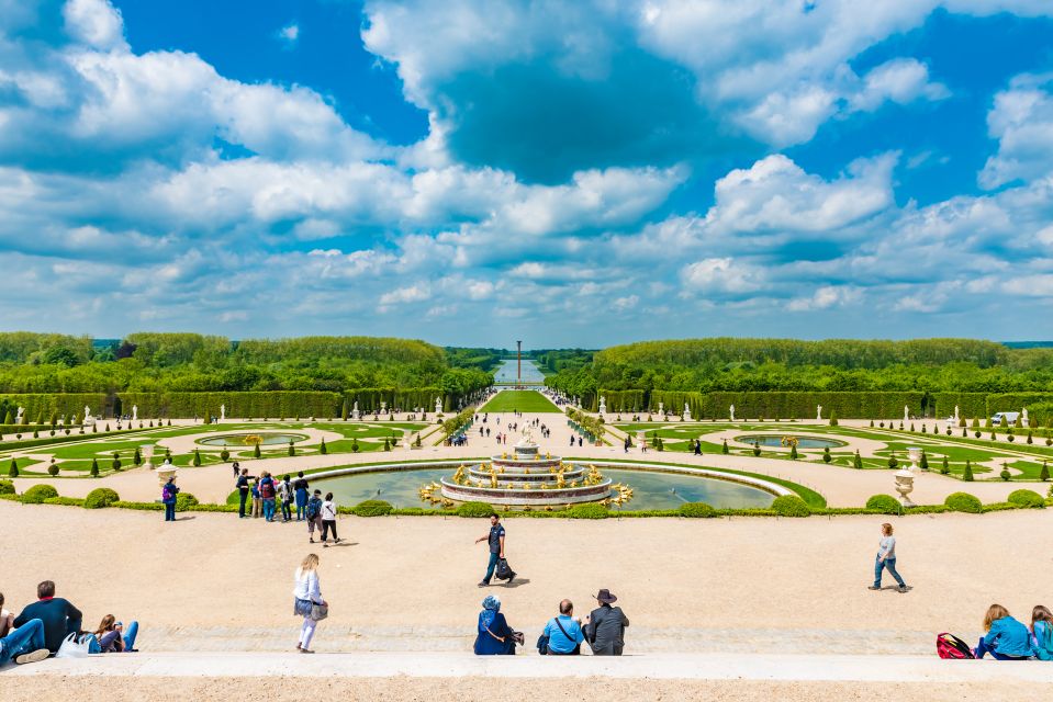 From Paris: Full-Day Guided Tour of Versailles - Meeting point and getting there from central Paris