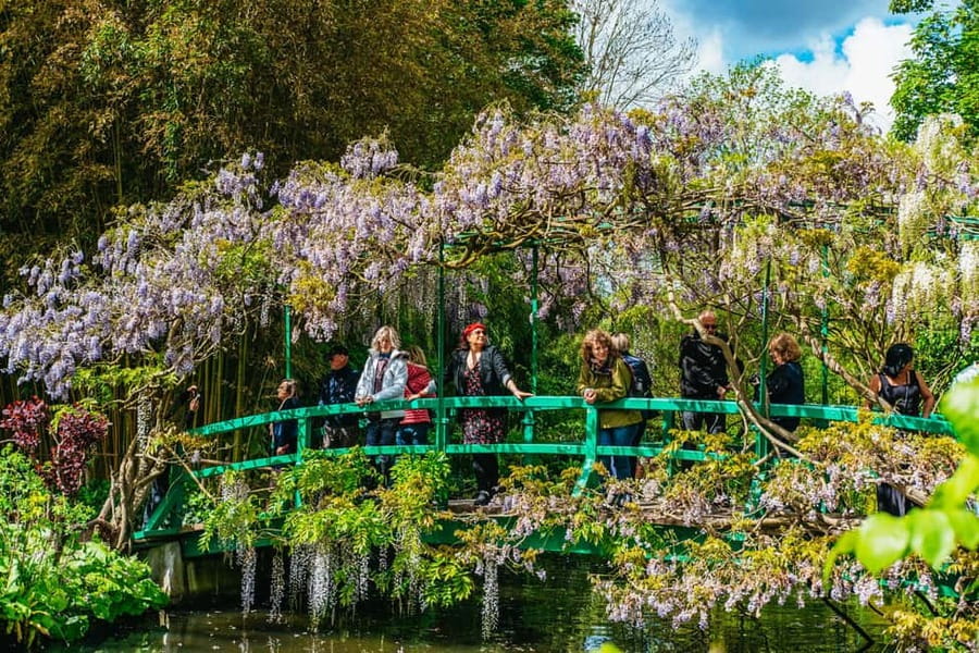 From Paris: Giverny, Monet’s House, & Gardens Half-Day Trip - Coach Timing: Why the Day Feels Tight (and When That’s Fine)