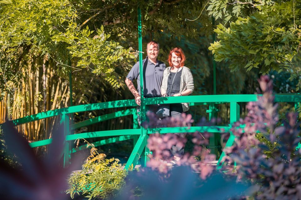 From Paris: Guided Day Trip to Monet's Garden in Giverny - Meeting point and getting there: timing matters more than you think