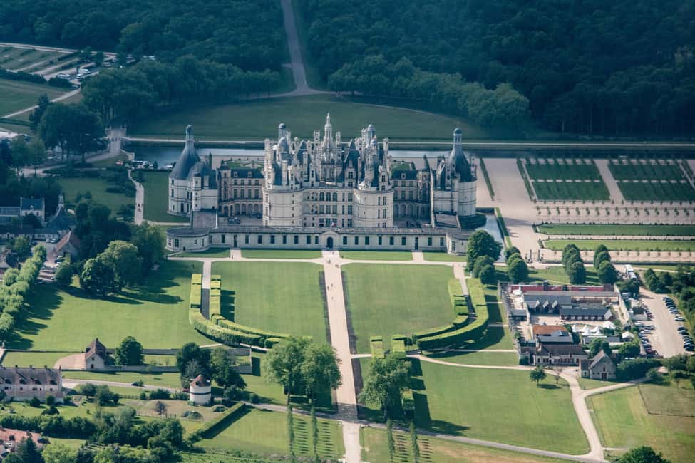 From Paris: Loire Valley Castles Day Trip With Wine Tasting - Who this trip suits best (and who should choose a different plan)