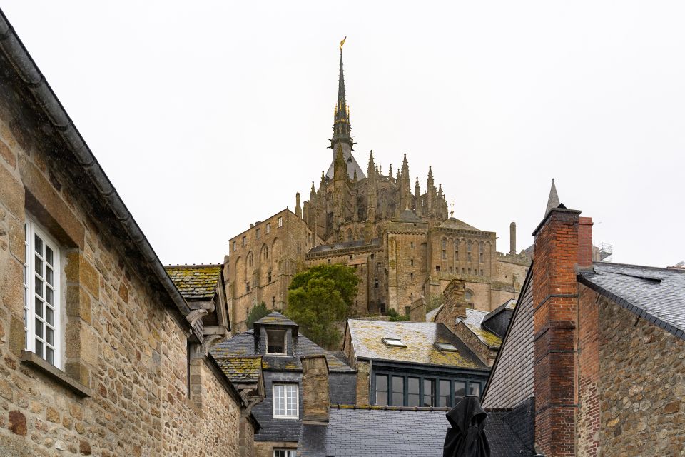 From Paris: Mont Saint Michel Day Trip with a Guide - Meet in Paris, then settle in for a long coach day