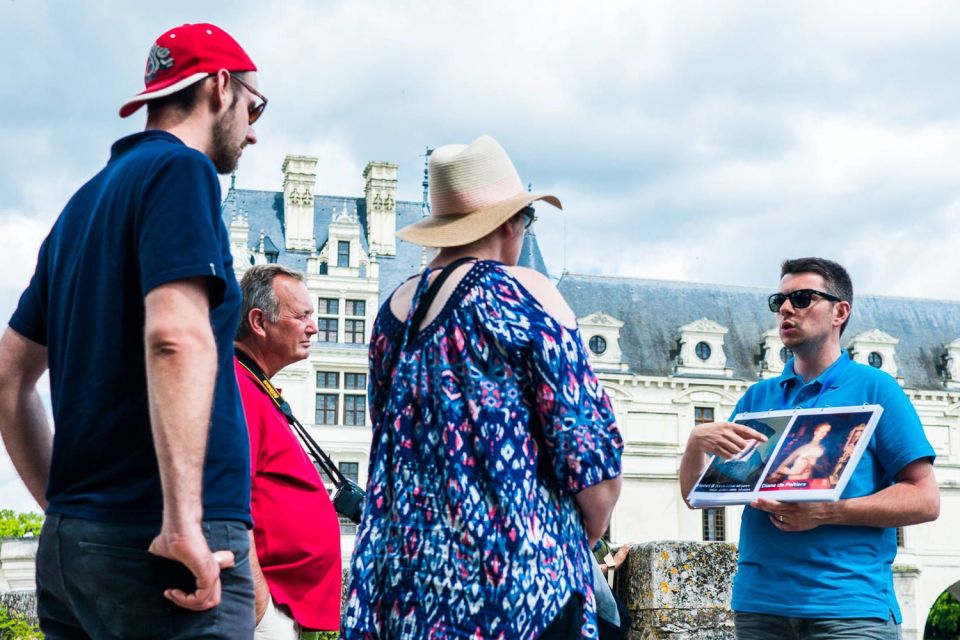 From Paris: Small-Group Loire Valley Castles Full-Day Tour - Château d’Amboise: François I’s world and Leonardo’s tomb