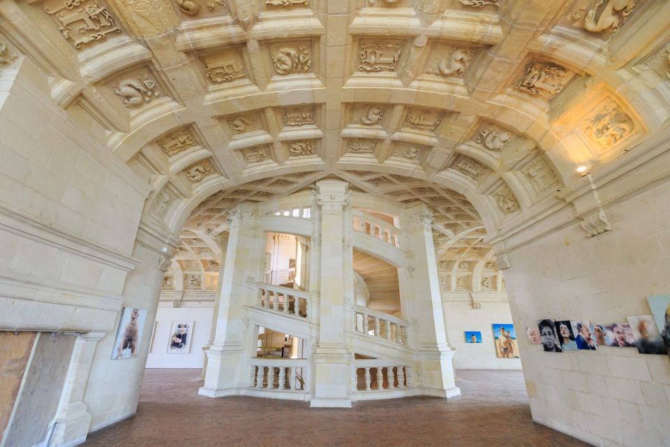 From Paris: Small-Group Loire Valley Castles Full-Day Tour - Château de Chambord: the double staircase and the roofline that won’t stop