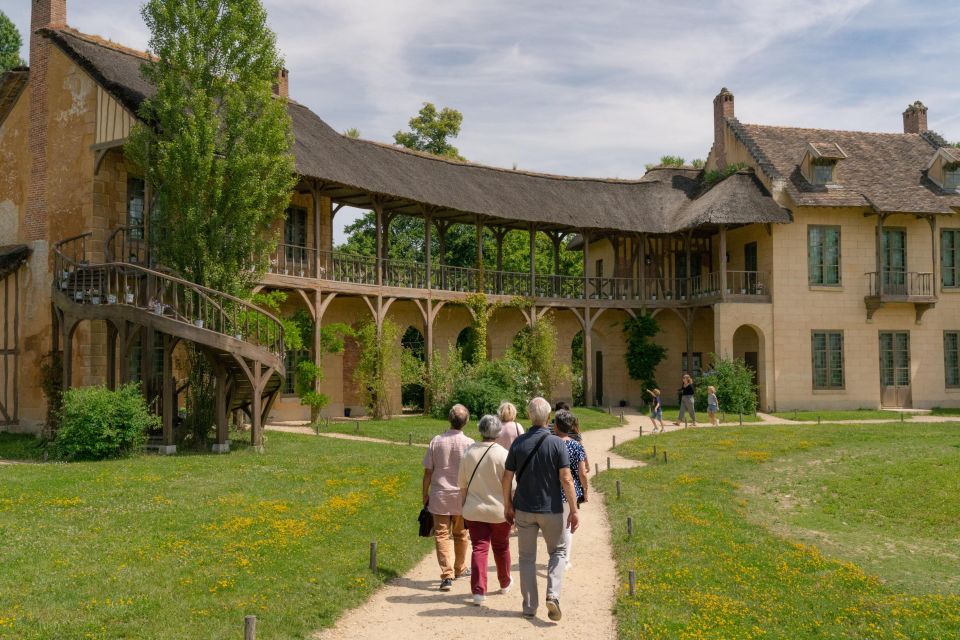 From Paris: Versailles Full-Day Trip by Train - Lunch break inside the gardens: how to eat without losing the day