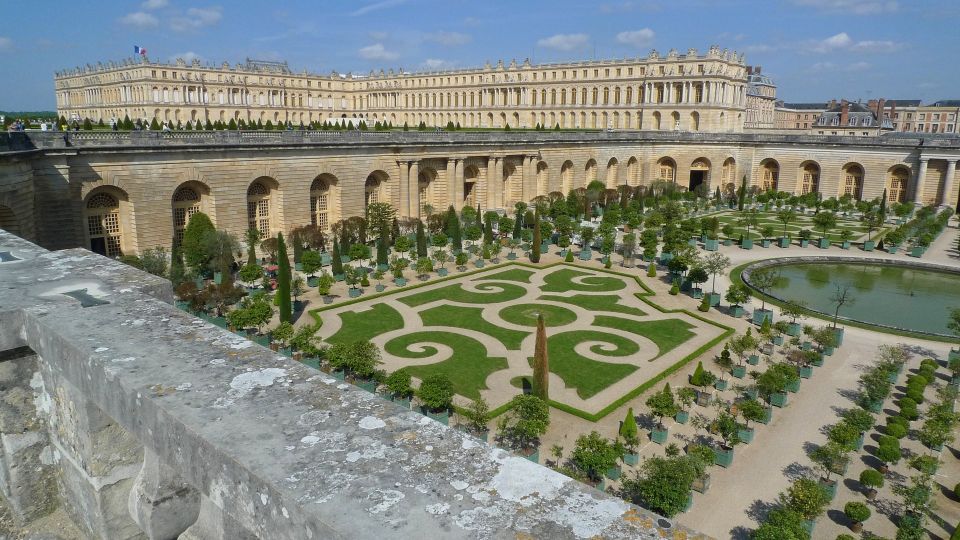 From Paris: Versailles Palace and Gardens Guided Experience - Walking logistics and comfort: shoes, pacing, and your group’s limits