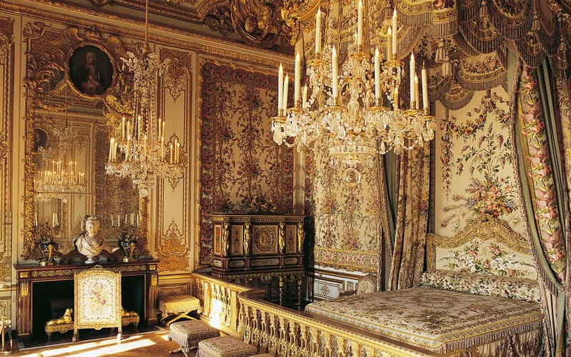 From Paris: Versailles Palace Guided Tour with Bus Transfers - Should You Book This Versailles From Paris Tour?