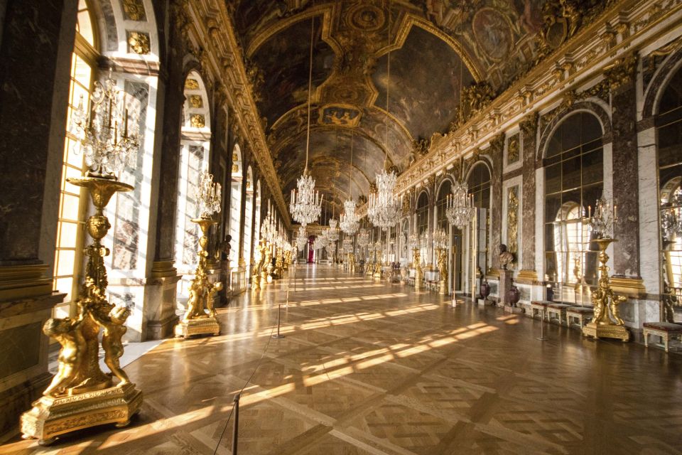 Gardens of Versailles Walking Tour & Palace Entry - Water Features and the Fountains Show Timing