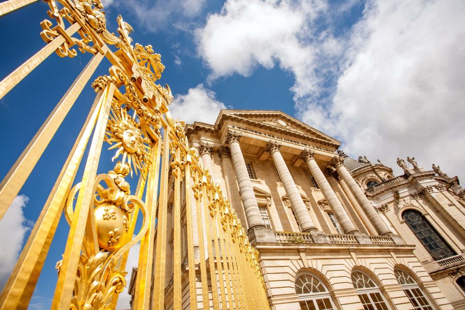 Gardens of Versailles Walking Tour & Palace Entry - Meet at the Address and Get Your Bearings Fast