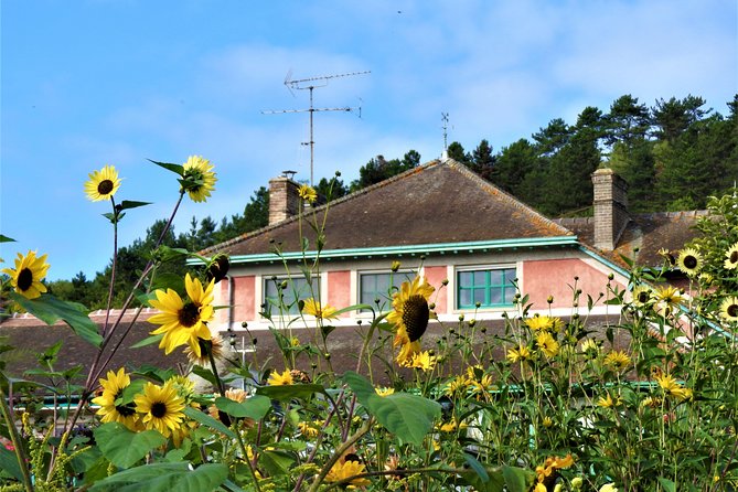 Giverny Monet House and Gardens Skip the line Walking tour - Photo Spots, Timing, and the Crowd Reality