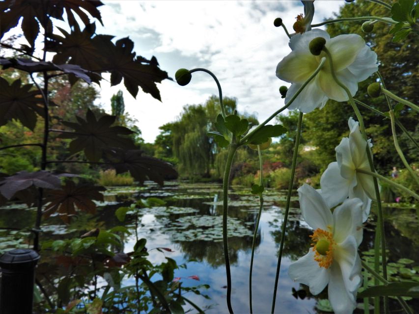 Giverny: Monet’s House and Gardens Skip-the-Line Tour - FAQ