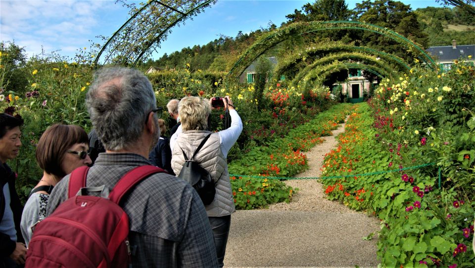 Giverny: Monet’s House and Gardens Skip-the-Line Tour - Should you book this Monet skip-the-line tour?