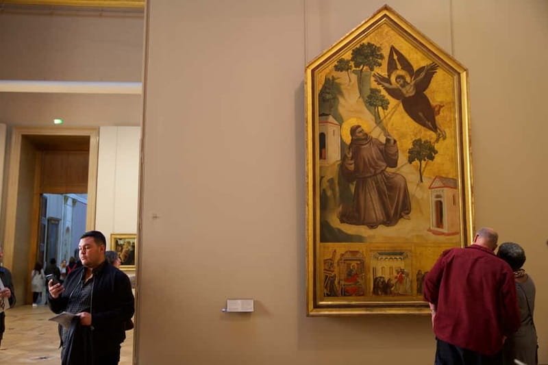 Louvre Museum: Mona Lisa Without the Crowds Last Entry Tour - Skip-the-line, small group, and headsets: why your feet and ears matter