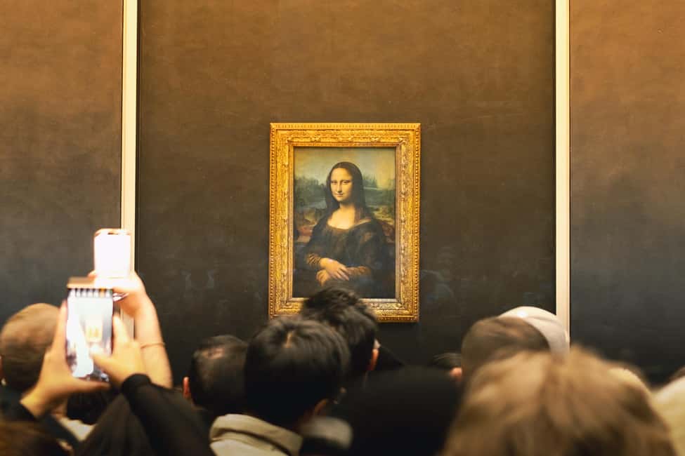 Mona Lisa & Treasures: 6-people Max Louvre Experience - Beyond the headline rooms: Winged Victory and Liberty Leading the People