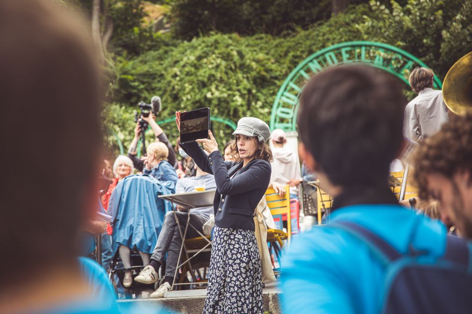 Montmartre en chansons: tour with a professional singer - Why Montmartre en chansons feels like street-level Paris