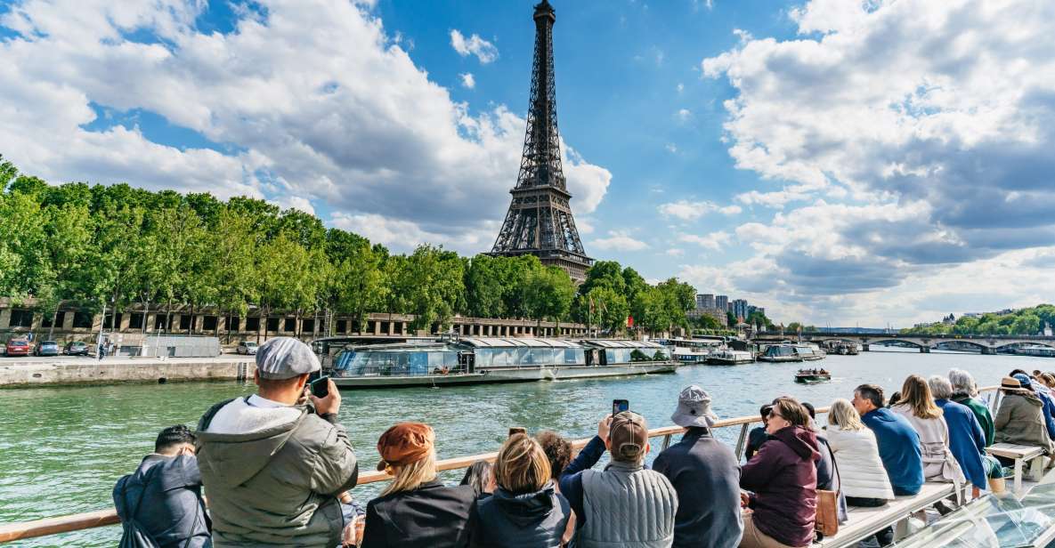 Paris: 1-Hour Seine Cruise departing from the Eiffel Tower - Top Deck vs. Inside: How to Choose Your Best Seat
