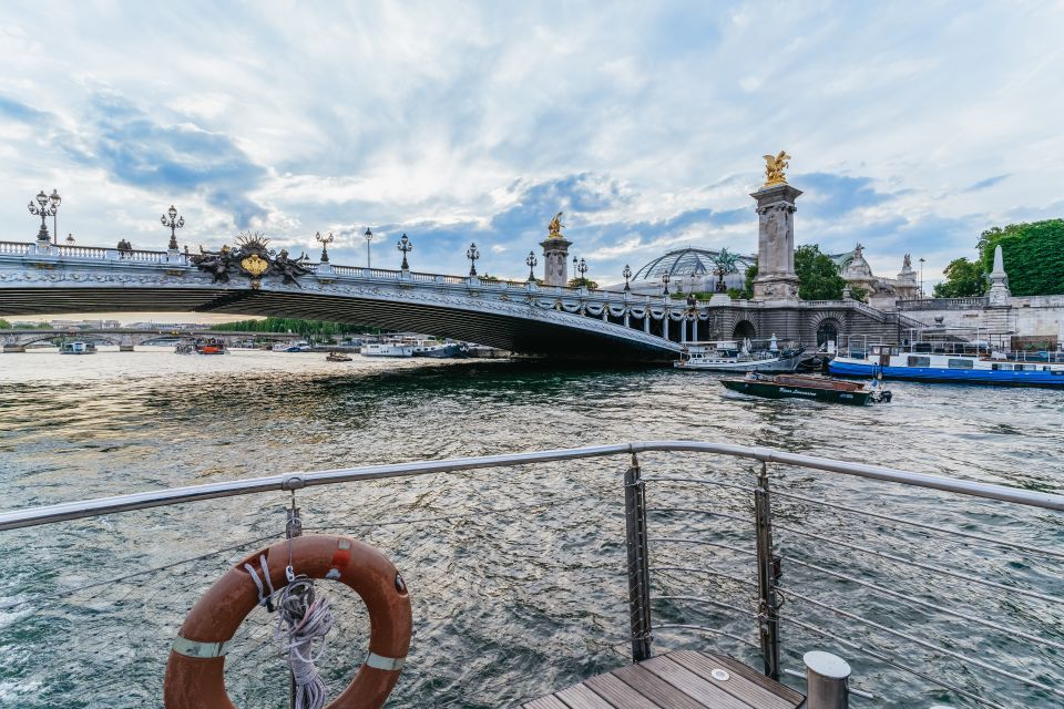 Paris: 3-Course-Dinner Cruise on the Seine with live music - Value Check: Is a $135 Dinner Cruise Worth It?