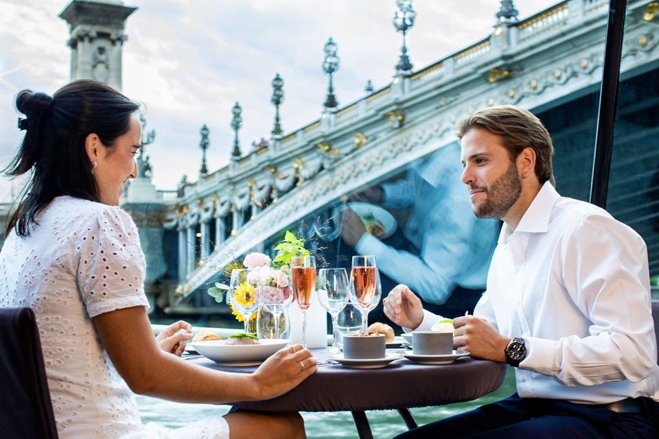 Paris: 3-Course-Dinner Cruise with Wine on the Seine River - The Seine Route in 75 Minutes: What You’ll See and When