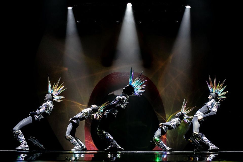 Paris: 3-Course Dinner & Show at Paradis Latin Cabaret - Who This Is Best For (And Who Might Want to Skip It)