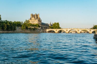 Paris : 3-Course Gourmet Dinner Cruise on Seine River - Getting to Paris Seine La Marina: The Board-At-The-Port Reality