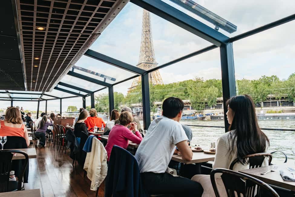 Paris : 3-Course Gourmet Dinner Cruise on Seine River - Drinks and Champagne: What’s Included vs What’s Extra