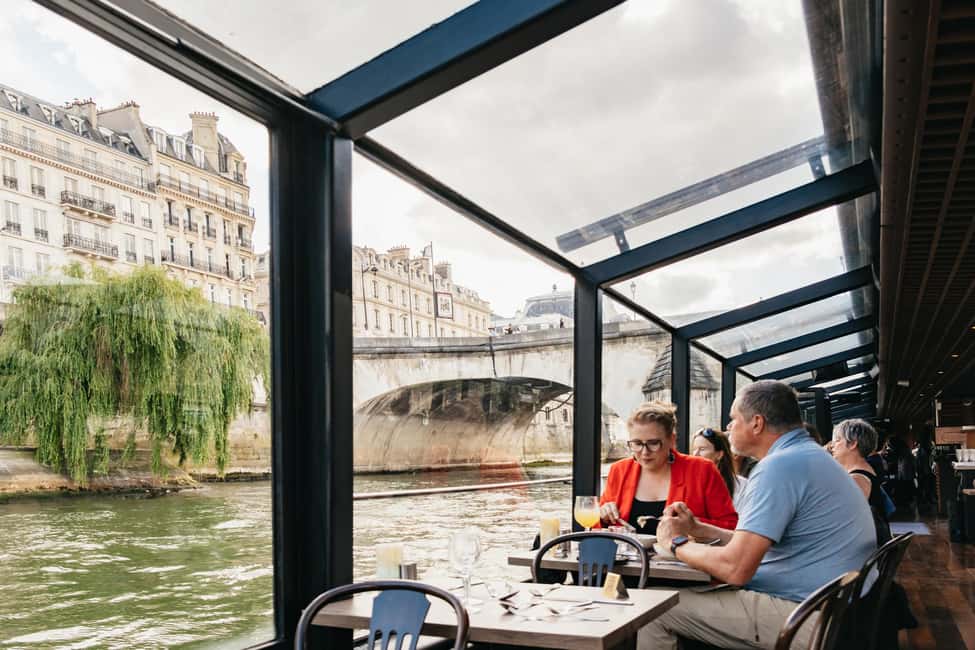 Paris : 3-Course Gourmet Dinner Cruise on Seine River - Timing Strategy: 6:45 PM vs 9:15 PM
