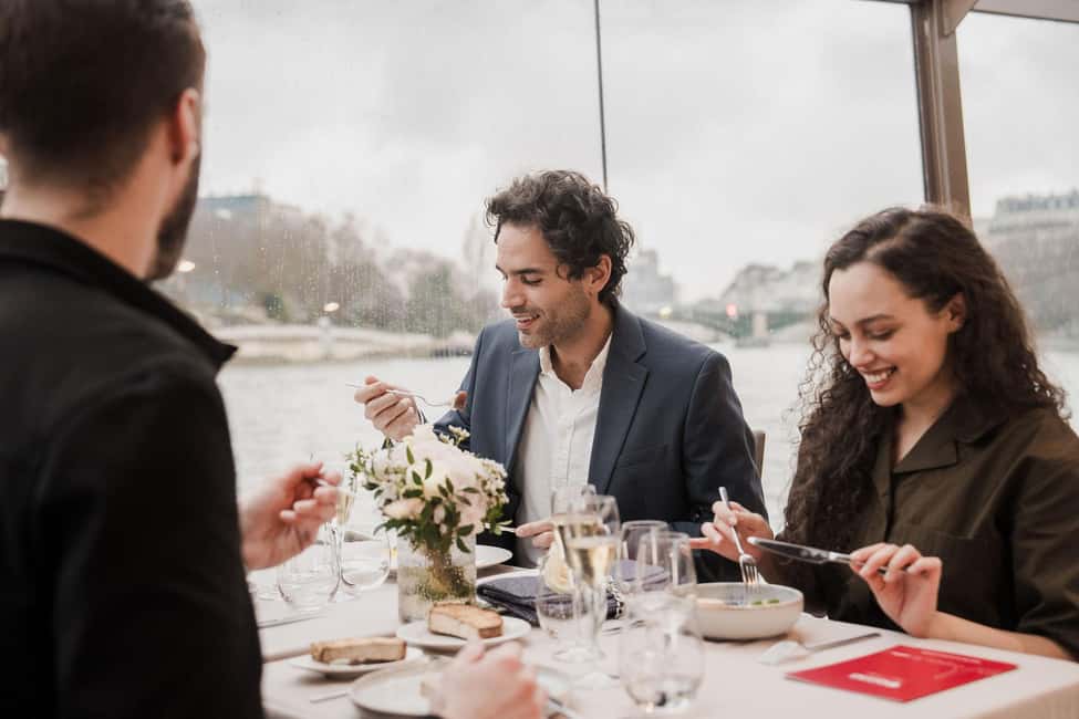 Paris: 4-Course Dinner Cruise on Seine River with Live Music - Price and Logistics: Is This Worth It for You?