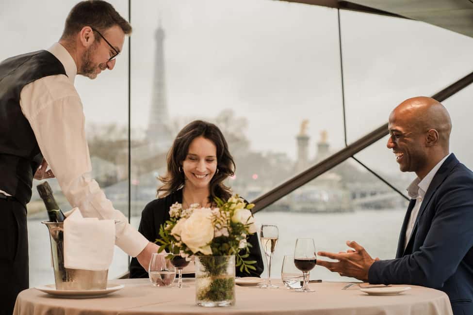 Paris: 4-Course Dinner Cruise on Seine River with Live Music - Where You Board: Port de la Conférence (and How Not to Miss It)