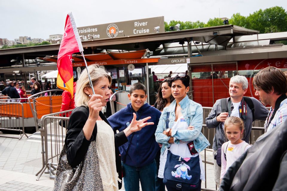 Paris: Audio-Guided Bus Tour & Seine River Cruise - Timing and weather: what to expect in real life