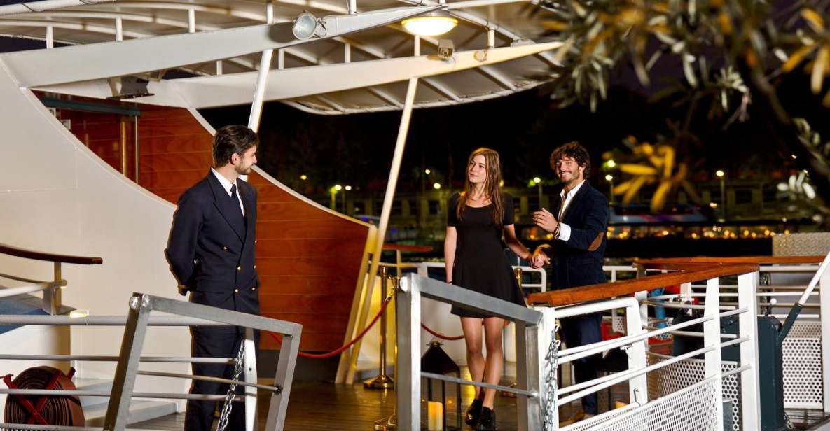 Paris: Bastille Day Dinner Cruise on the Seine River - Why a Seine Dinner Cruise Works for Paris Nights