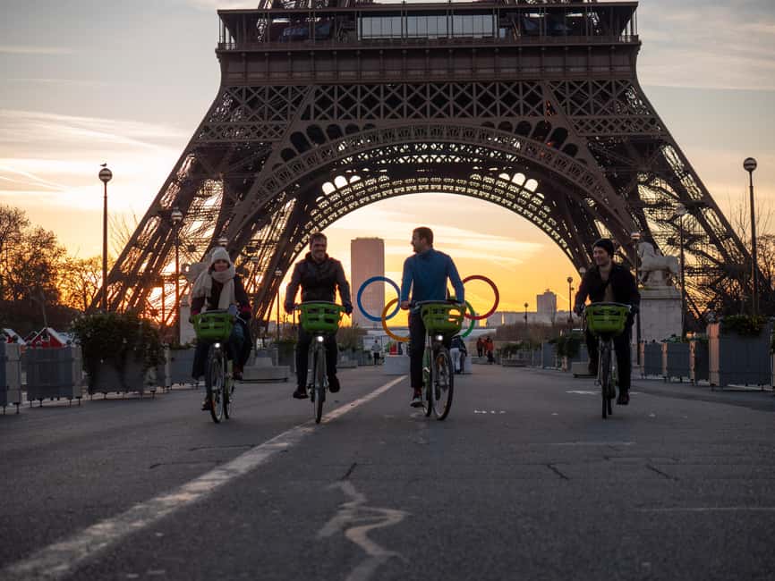 Paris Before the Crowds: Sunrise Bike Tour with Breakfast - Meeting point near Palais Royal: how to start without stress