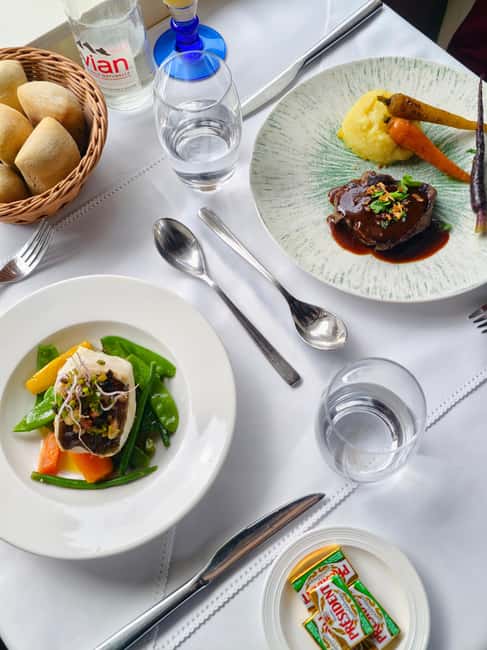 Paris : Bistronomic early dinner cruise - 90 minutes on the Seine with a bistro atmosphere and an outdoor terrace