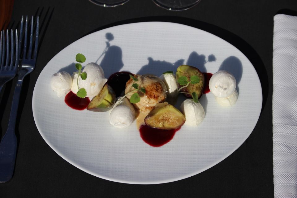 Paris: Bustronome Gourmet Dinner Tour - The Glass-Roofed Bus Dinner Experience: Comfort and Views That Pay Off