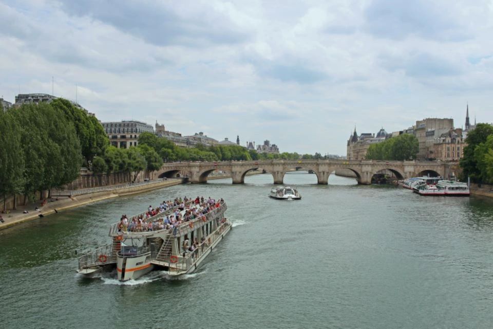 Paris: Catacombs, Audio Guide, and River Cruise Option - Where this combo shines (and where it doesn’t)