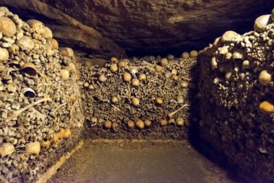 Paris: Catacombs Ticket and Seine River Cruise - Audio guide reality: self-paced, but plan how you’ll listen