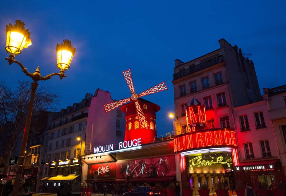 Paris: Champagne at the Moulin Rouge & Seine River Cruise - Moulin Rouge Féerie and champagne: the main event