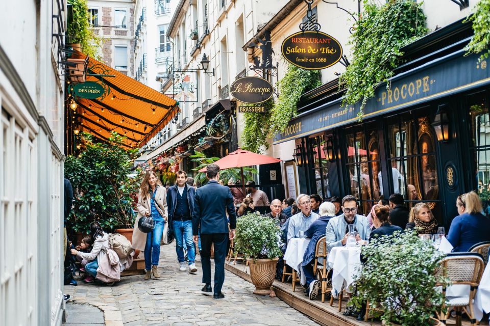 Paris: Charming Nooks and Crannies Bike Tour - Key things to know before you pedal off