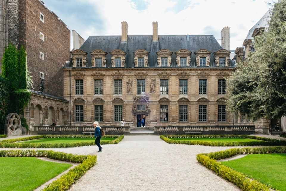 Paris: Charming Nooks and Crannies Bike Tour - Odéon and Luxembourg: kings, revolutionaries, and Napoleon’s shadow