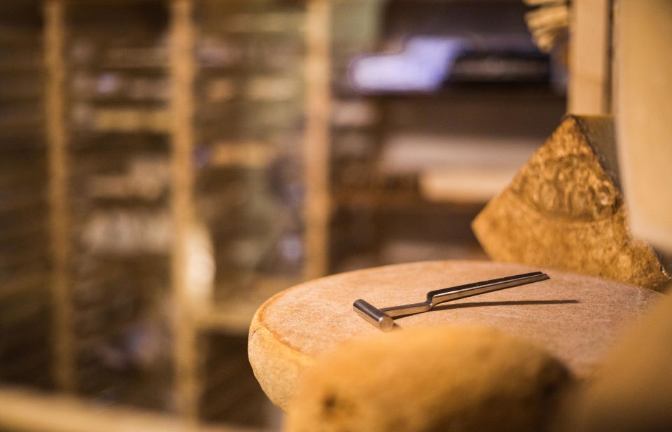 Paris: Cheese and Wine Class in a 17th Century Cellar - Key things I’d watch for before you go
