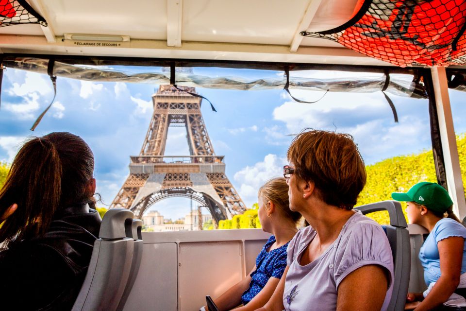 Paris: City and River Seine Tour on an Amphibious Bus - Price and Value: What $46 Buys in 105 Minutes