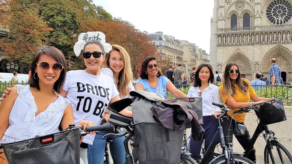 Paris: City Treasures Bike Tour - Start at City Hall and Get Oriented Fast