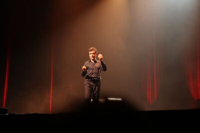 Paris: Comedy Show in English - How to Become a Parisian - Inside a Renaissance-Style Theatre: Why the Setting Matters
