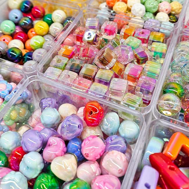 Paris: Create your phone strap, bag or keychain - FAQ