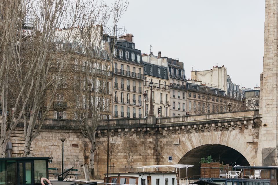 Paris: Cruise on the Saint-Martin Canal and the Seine River - Going Through 9 Locks (And Waiting While Water Levels Change)