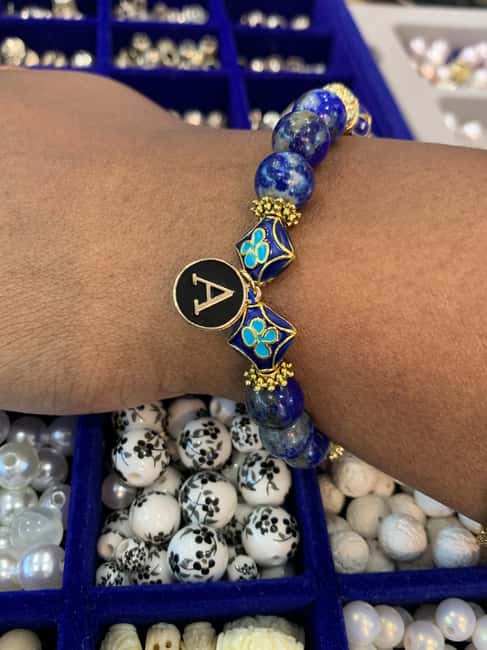 Paris: Custom Souvenir Bracelet Workshop - Practical tips to make your bracelet session smooth