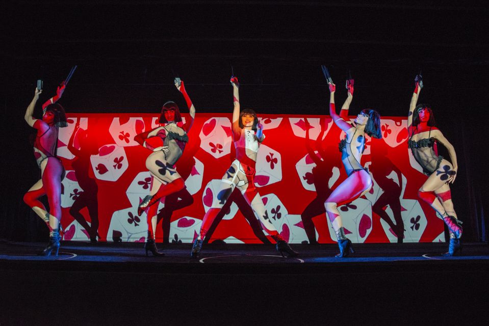 Paris: Dinner at Ginger Restaurant & Show at Crazy Horse - Who should book this Paris dinner and cabaret combo?