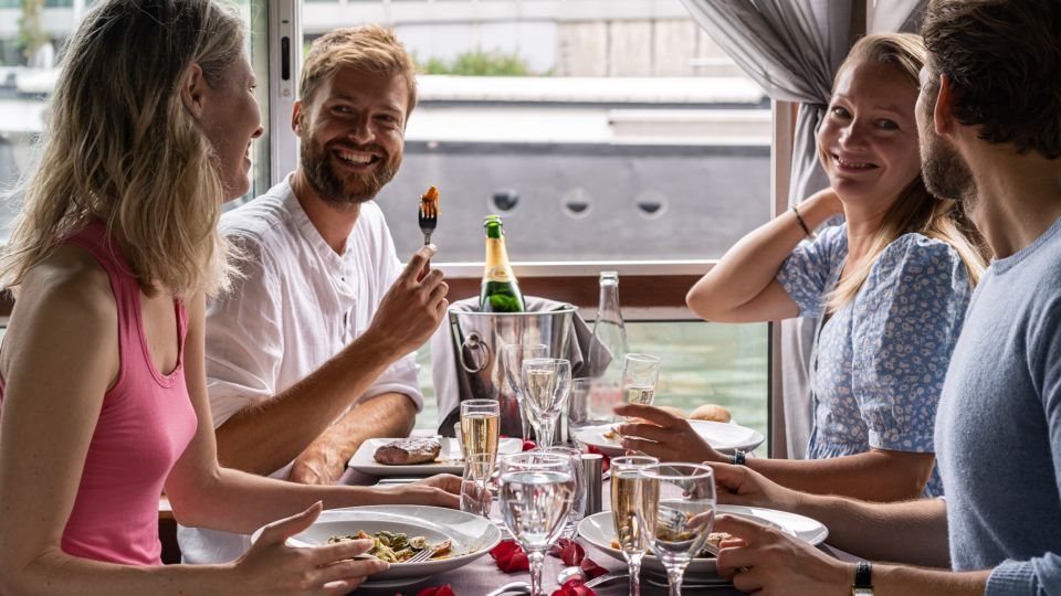 Paris: Early Evening Dinner Cruise on the River Seine - Boarding at Port Solferino: What to Know Before You Step On